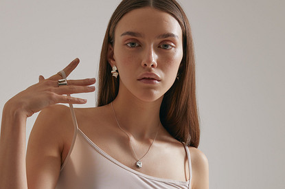 Модно и практично: выбираем украшение-талисман по знаку зодиака