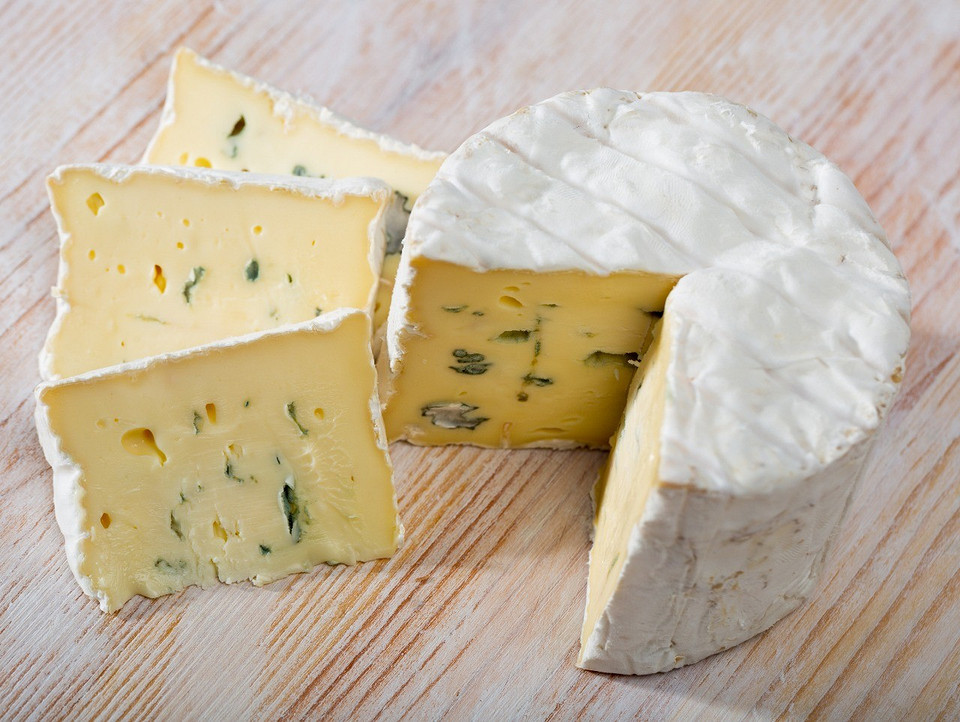 Как правильно хранить сыр в холодильнике, чтобы он дольше сохранял свежесть и вкус