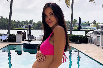 Оксана Самойлова намекнула на пол четвертого ребенка