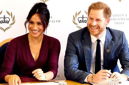 Меган Маркл и принц Гарри официально отказались от королевского титула (и вернут деньги в казну)