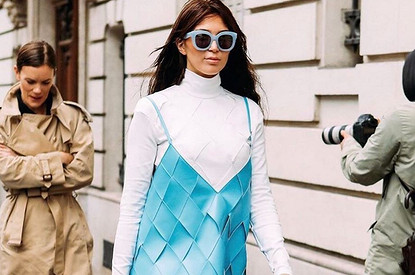 Как носить летние вещи зимой и не выглядеть странно: 4 крутых образа