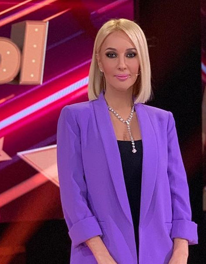 Лера Кудрявцева вышла в эфир впервые после удаления грудного импланта