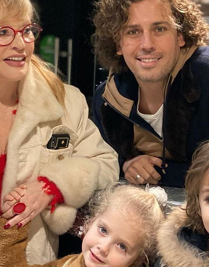 Алла Пугачева и Максим Галкин показали, как их дети поют на французском (видео)