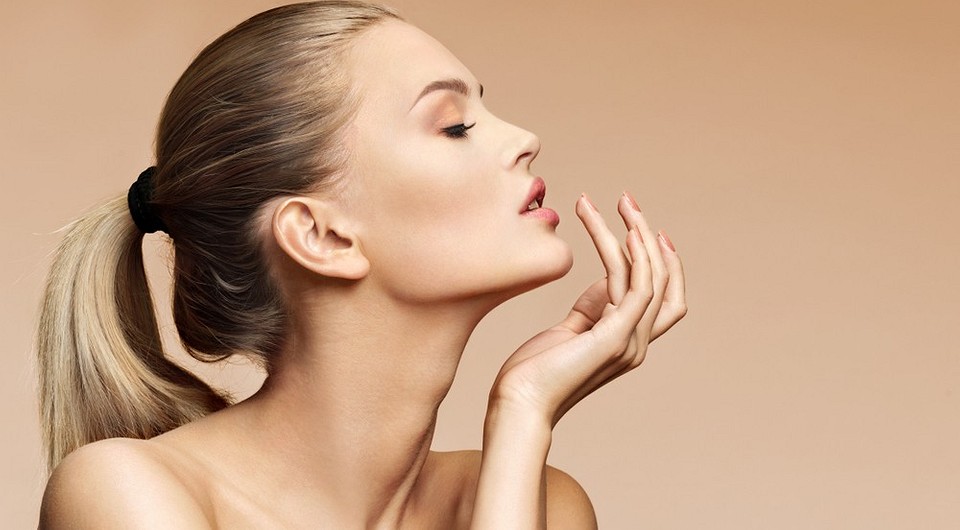 Трещины на губах: срочно исправляем витаминами и домашним уходом
