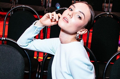 Стася Милославская устроила Александру Петрову вечеринку-сюрприз в честь дня рождения (видео)