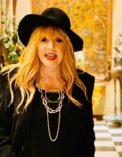 «Моя крепость»: Алла Пугачева посоветовала всем женщинам старше 70 лет носить вуаль