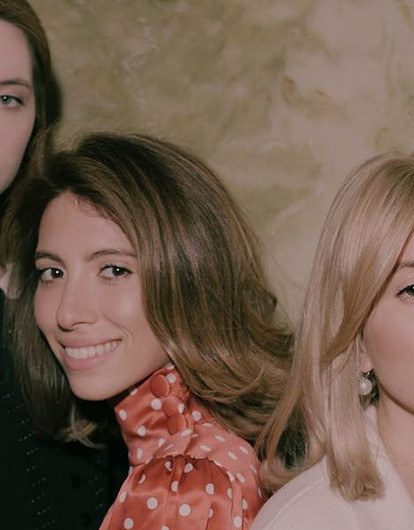 Вера Брежнева отправила младшую дочь отдыхать с наследницами Валерия Меладзе