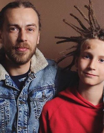 Отец Децла потребовал провести ДНК-тест его внуку Тони