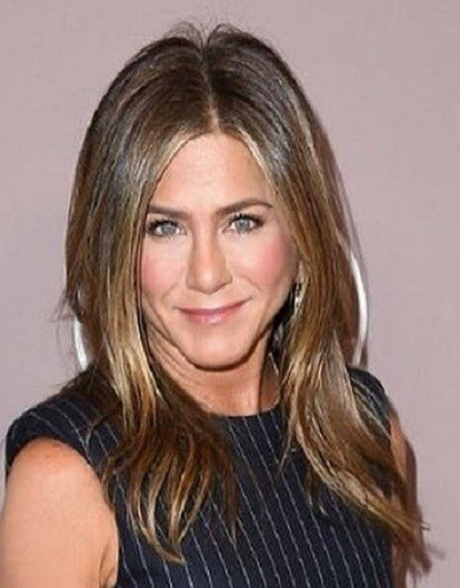 Дженнифер Энистон посмеялась над шуткой Брэда Питта о возлюбленной на «Золотом глобусе»