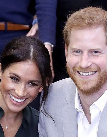 Меган Маркл и принц Гарри впервые вышли в свет после двух месяцев перерыва (видео)