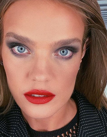 Наталья Водянова нашла птичье гнездо в своем новом особняке (говорит, хороший знак)