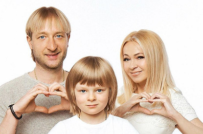 У Яны Рудковской и Евгения Плющенко родился сын