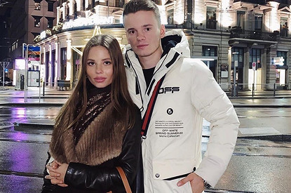 Сын Валерии показал жену с округлившимся животом