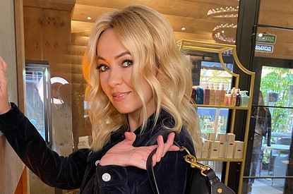 «На кого похож?»: Яна Рудковская показала умилительные кадры с новорожденным сыном и Гном Гномычем