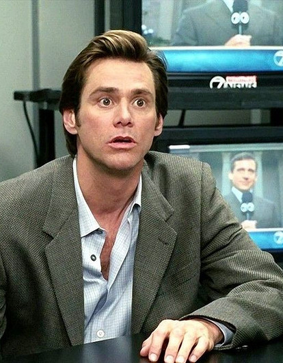 «Моя коллега симулирует обмороки»: истории людей, которые работают со странными людьми