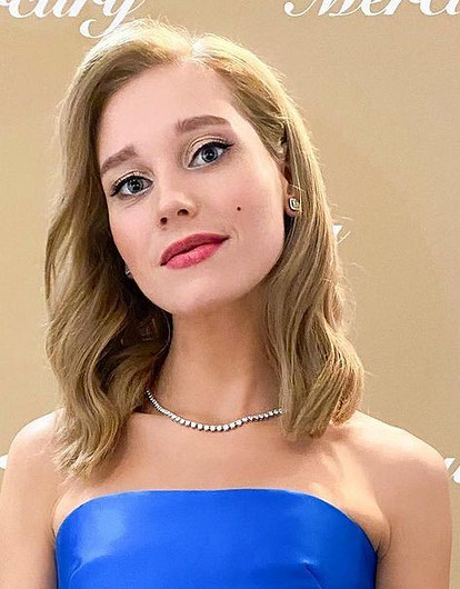 «Жертвую многомиллионными съемками»: Кристина Асмус раскрыла заработок в театре