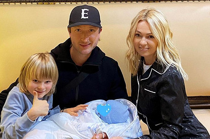 Яна Рудковская рассказала, на кого похож новорожденный сын от суррогатной матери (видео)