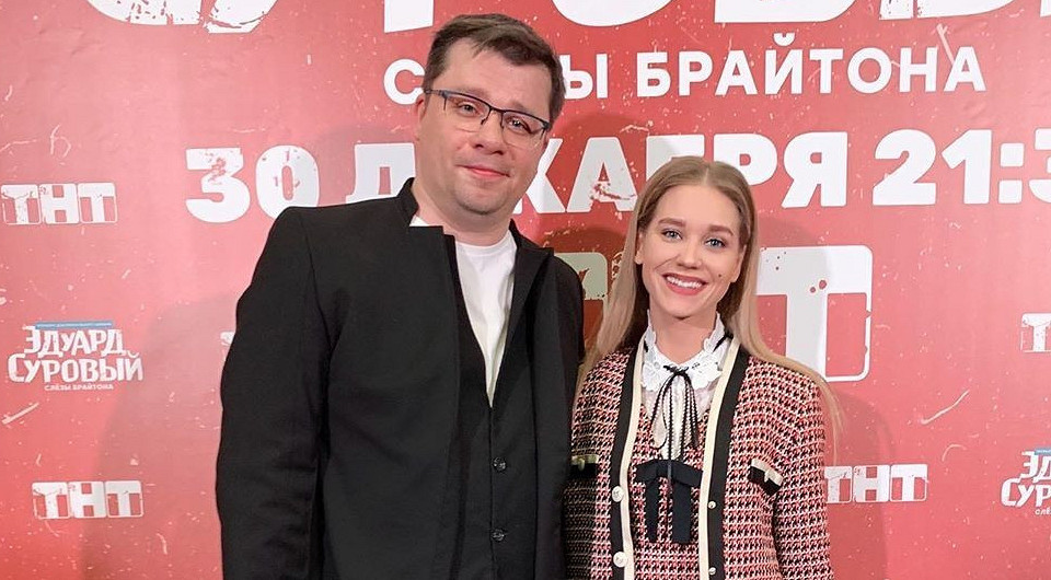 Гарик Харламов признался, что его дочь до сих пор не знает о разводе с Кристиной Асмус