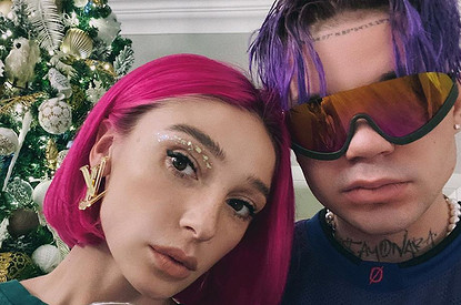 «Привыкли к разлуке»: Настя Ивлеева рассказала об отношениях с Элджеем