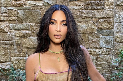 Ким Кардашьян показала фото с празднования юбилея на частном острове