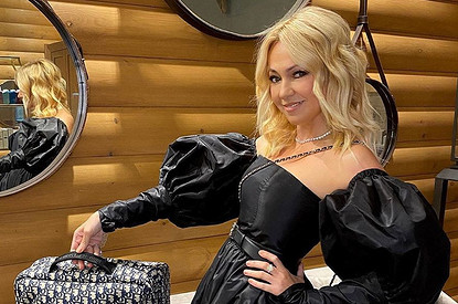 Яна Рудковская оправдалась перед Ургантом за коляску в полмиллиона рублей (видео)