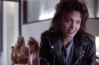 5 знаков Зодиака, которые легко попадают в зависимость от пагубных привычек