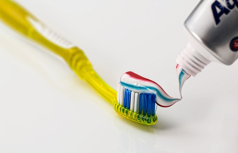 Как ухаживать за зубами: 7 главных советов стоматолога (уже достаточно для голливудской улыбки)