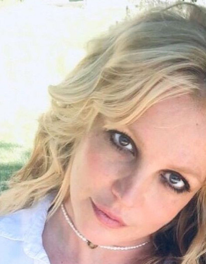 Бритни Спирс отказалась выходить на сцену, если останется под опекой отца