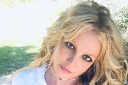 Бритни Спирс отказалась выходить на сцену, если останется под опекой отца