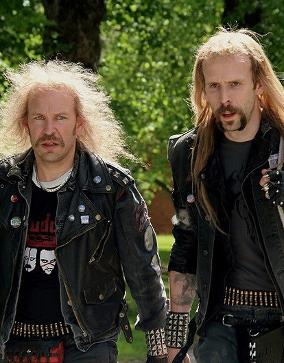 Где вы, эмо, рокеры и готы: почему субкультуры 90-х и нулевых больше неактуальны (видео)