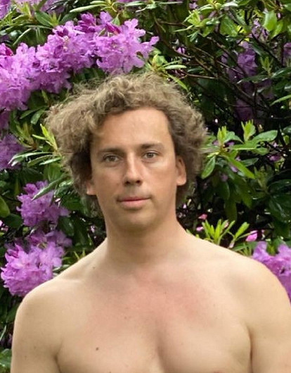 «Во всей красе»: Максим Галкин показал неудачные архивные снимки (вдохновился Ивлеевой)