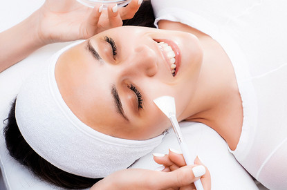 Какой химический пилинг лучше: выбираем с косметологом