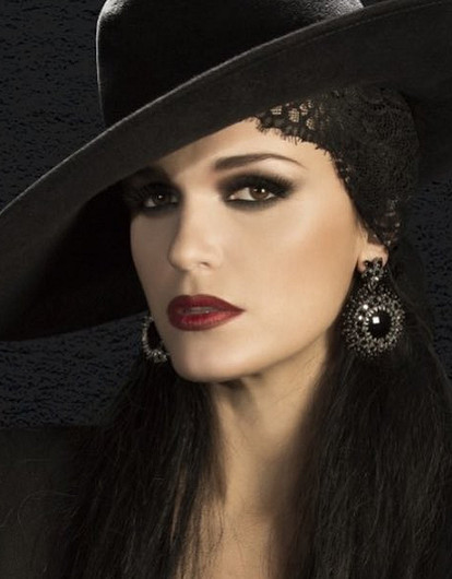 «Ну и годик выдался»: Слава прокомментировала свою экстренную госпитализацию (видео)