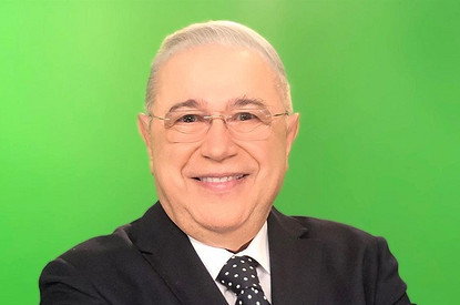 «Старый лгун»: помощник Джигарханяна подаст в суд на Петросяна