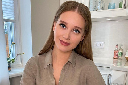 «Впервые в жизни»: Кристина Асмус сменила имидж (теперь брюнетка)