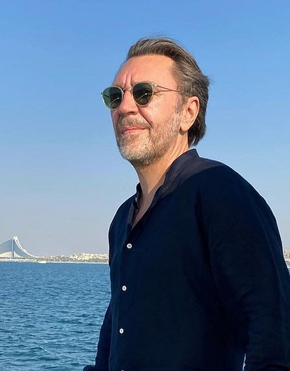 Сергей Шнуров ответил на слухи о ребенке от суррогатной матери