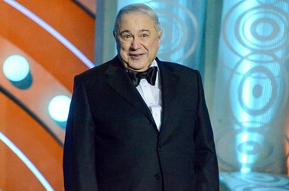 Евгений Петросян оправдался за слова о смерти Джигарханяна