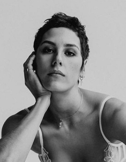 Ирина Горбачева примерила образ блондинки и стала похожа на Мэрилин Монро