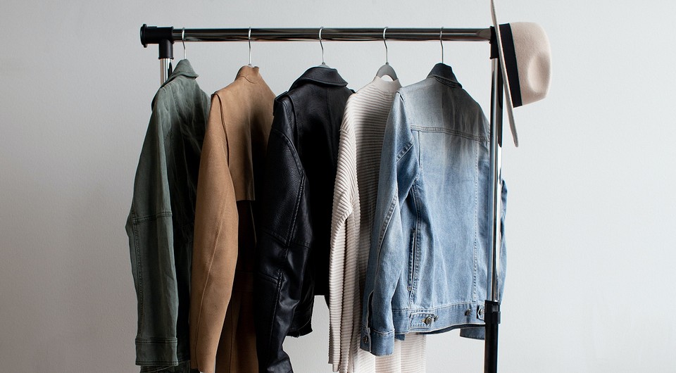 Выбирай свою капсулу: что такое капсульные коллекции одежды и почему они сейчас так актуальны