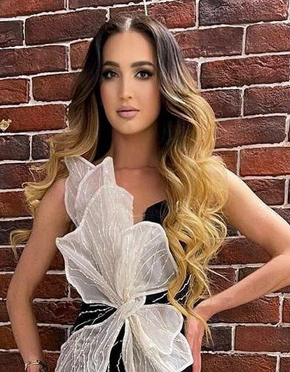 Ольга Бузова прокомментировала конфликт с Ивлеевой и Самбурской