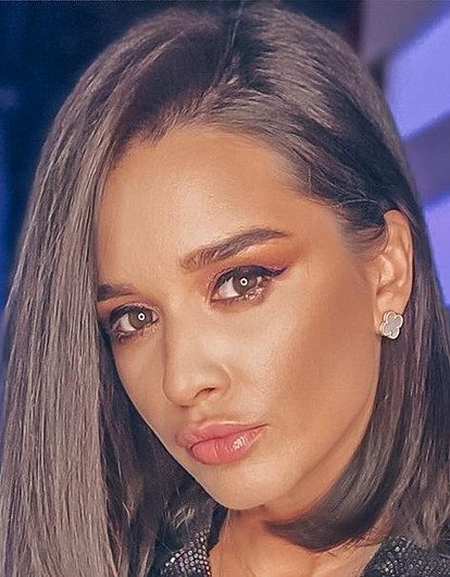 Ксения Бородина позвала в гости гламурного Деда Мороза (видео)