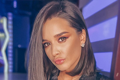 Ксения Бородина позвала в гости гламурного Деда Мороза (видео)