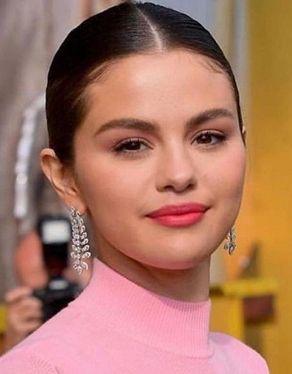 Селена Гомес стала «Человеком года» 2020