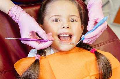 Без страха и слез: как подготовить малыша к первым визитам к врачу-стоматологу