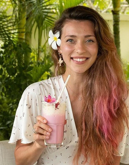 «Болит адски»: Регину Тодоренко госпитализировали на Бали