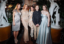 Виктория Боня с Малаховым, Бледанс и Седоковой отметила день рождения в стиле старого Голливуда