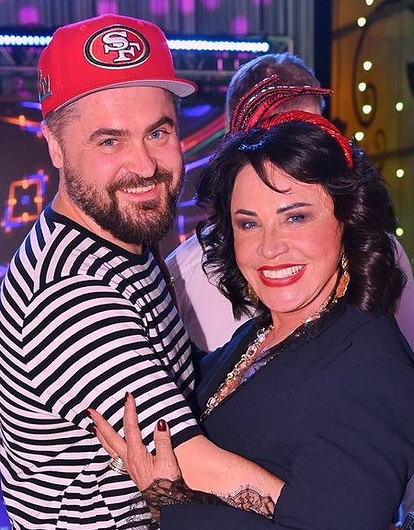 Надежда Бабкина рассказала об отношениях с Евгением Гором, который младше нее на 30 лет