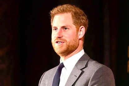 Принц Гарри судится с таблоидом из-за клеветы (не опять, а снова)