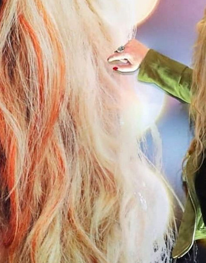 «В лучших традициях»: Аллу Пугачеву срочно эвакуировали из зала на премьере фильма «Лед-2»