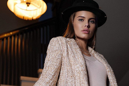 «Роковая брюнетка»: преобразившуюся Дарью Клюкину сравнили с Анджелиной Джоли